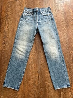 GAP Cheeky Straight 25
